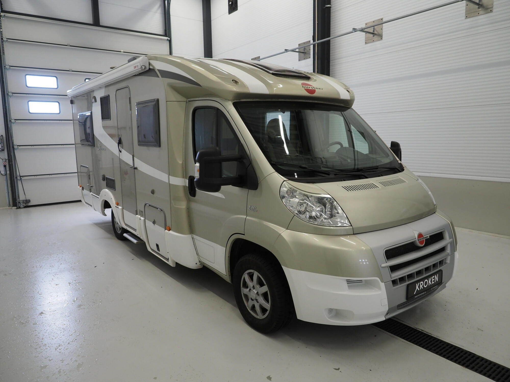 Bürstner Solano T 615 - Solcelle -Romslig bobil 2009 Bobiler